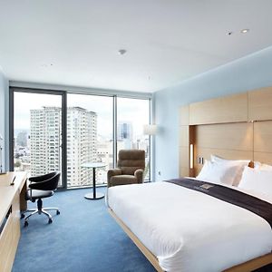 Deluxe Double Room Bath